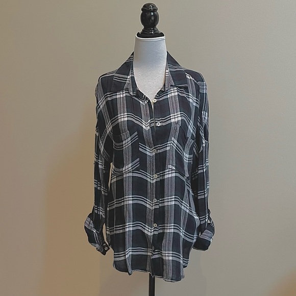 Charlotte Russe~Plaid Shirt~Size L~Navy, Green, Black and White - Picture 3 of 9